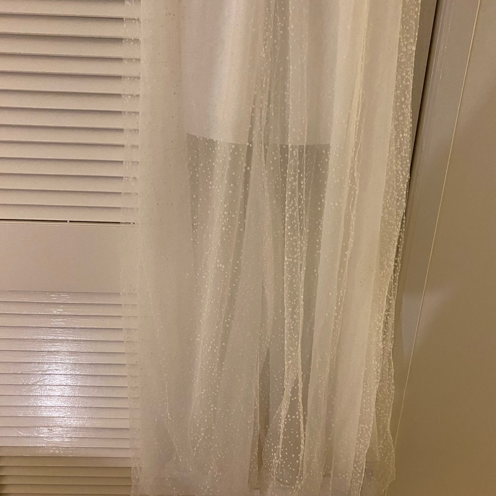 Le Rose Bridal Robe - Picture 5 of 5